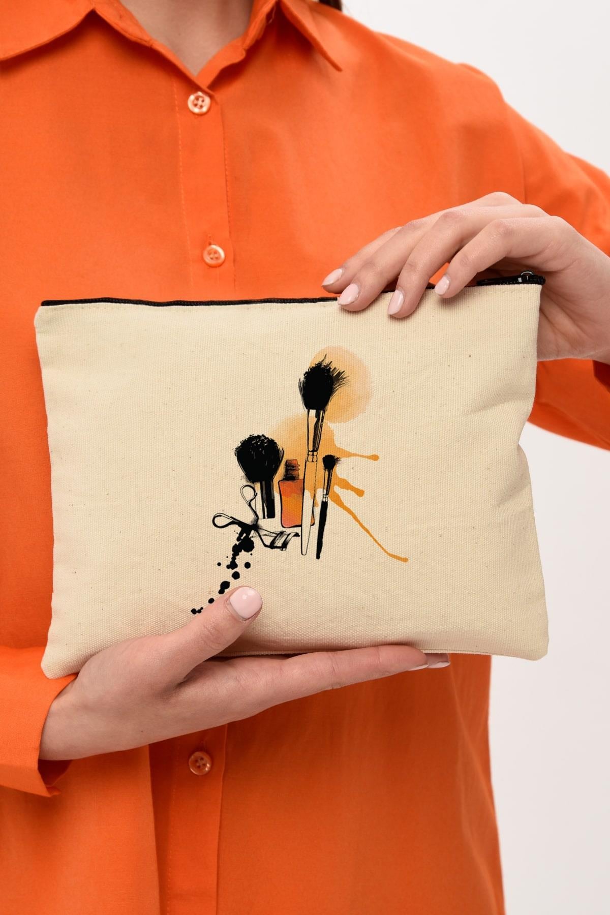 Clutch Fırça ve Ruj Baskılı Makyaj Çantası | (25X17)