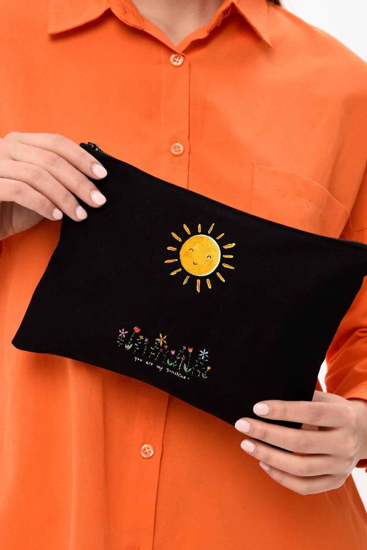 Clutch Gülümseyen Güneş Siyah Kanvas Makyaj Çantası