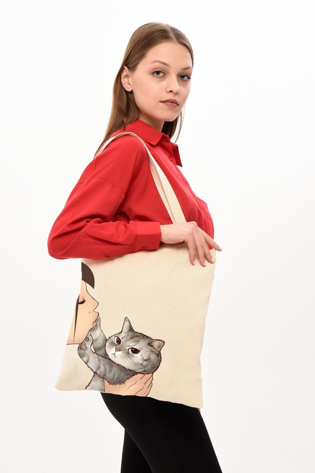 KEDİ ÖPEN KIZ BASKILI HAM BEZ ÇANTA (Tek Taraflı)