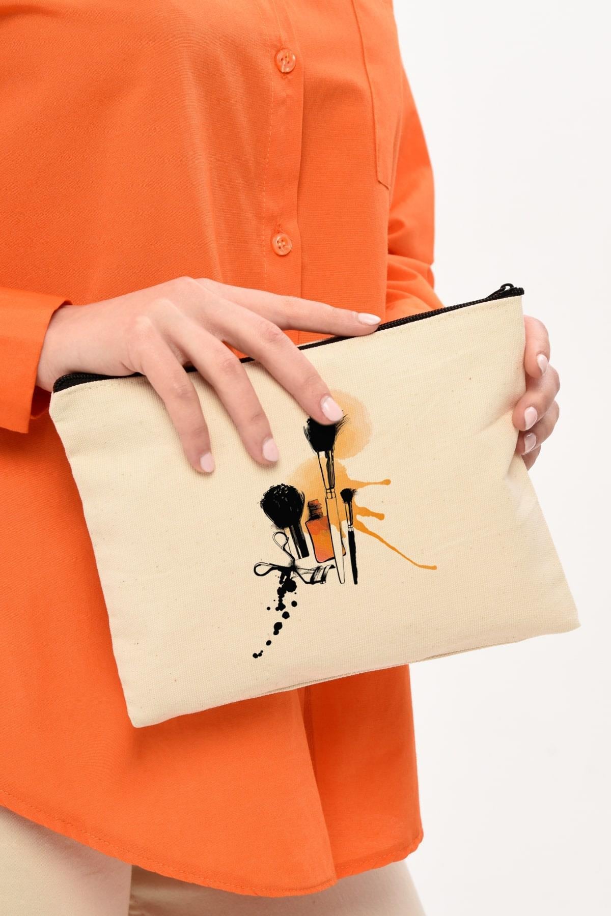Clutch Fırça ve Ruj Baskılı Makyaj Çantası |  (25X17)