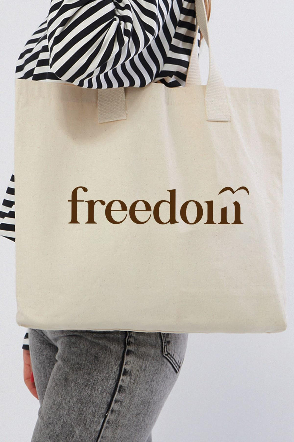 Freedom Baskılı Yatay Kanvas Çanta