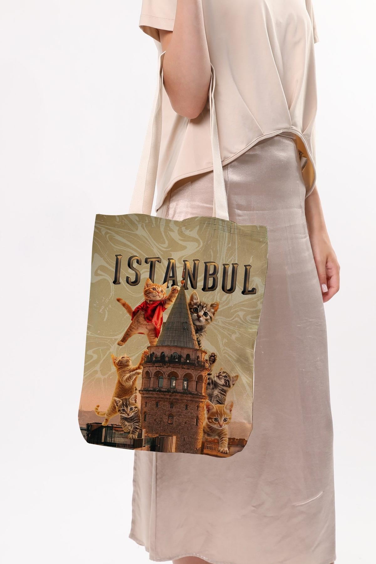Kanvas Galata'da Süper Kediler Baskılı Bez Çanta