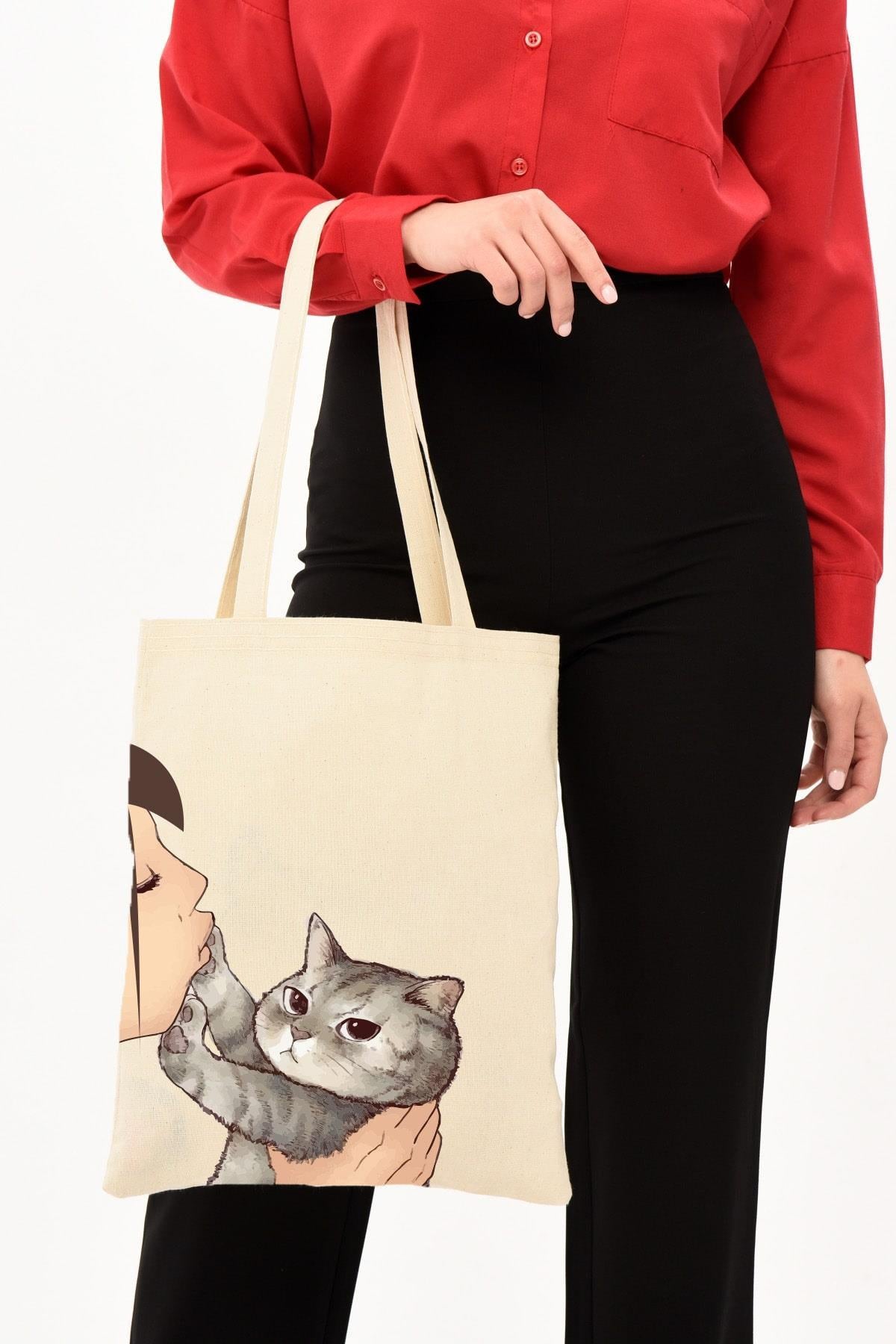 KEDİ ÖPEN KIZ BASKILI HAM BEZ ÇANTA  (Tek Taraflı)