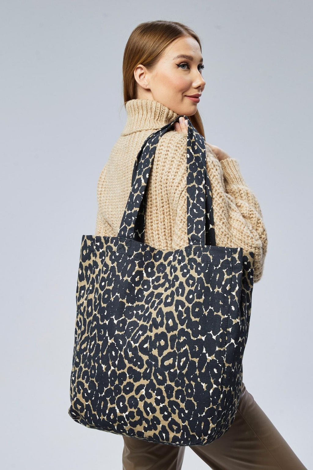 Koyu Leopar Desen Çanta