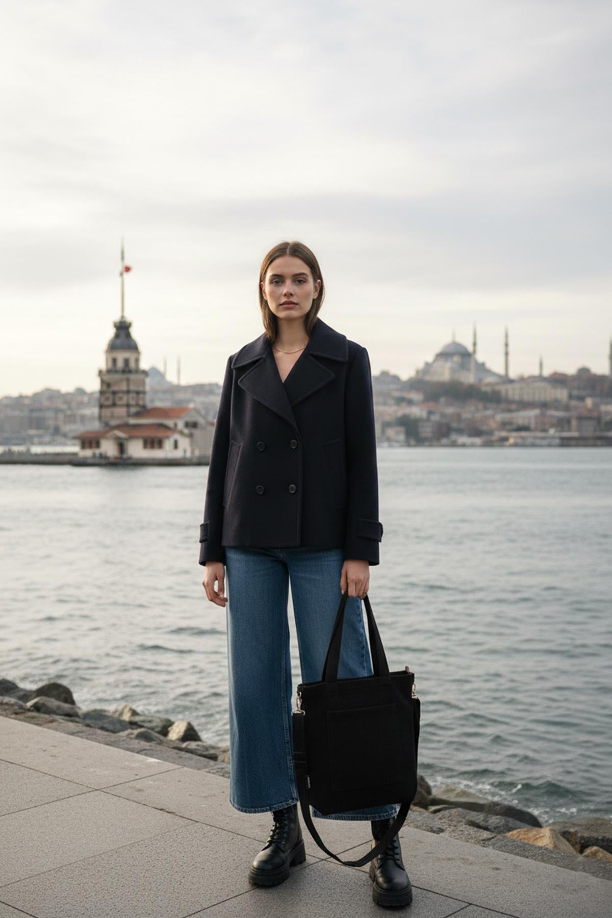 Volera Model Siyah Kadife Çanta