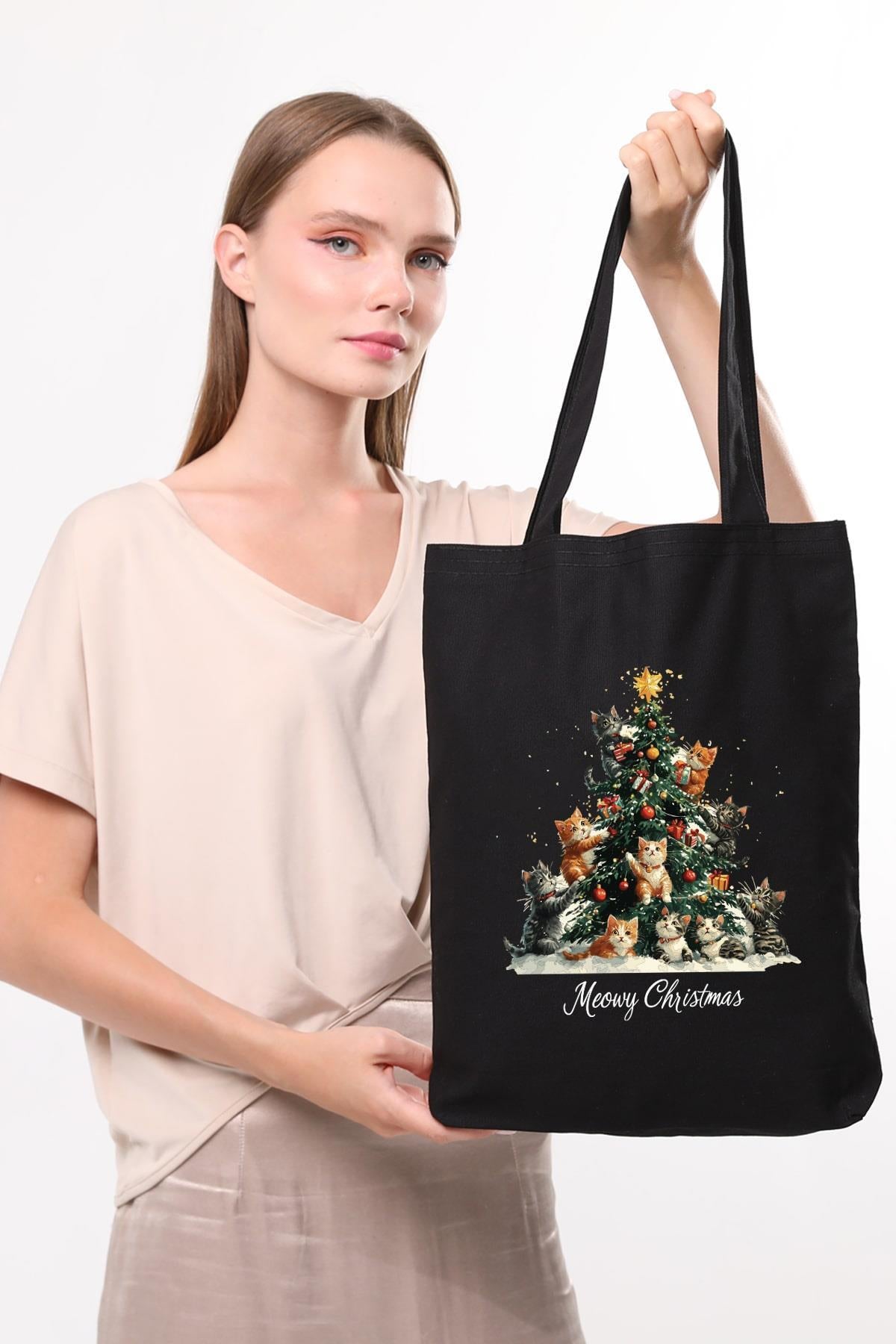 Siyah Kanvas Çam Ağacı Ve Şapkalı Kediler Baskılı Çanta