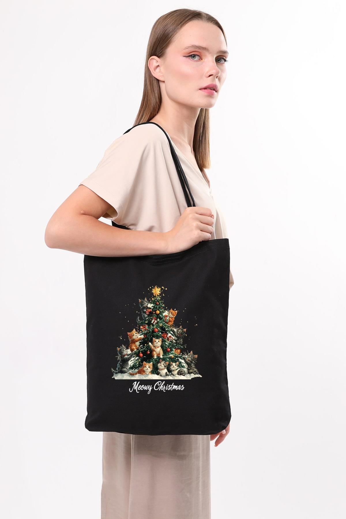 Siyah Kanvas Çam Ağacı Ve Şapkalı Kediler Baskılı Çanta